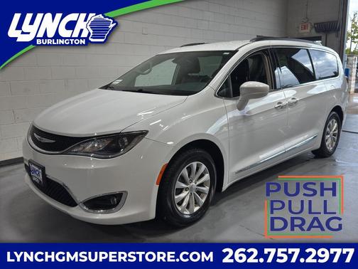 2017 Chrysler Pacifica Touring-L
