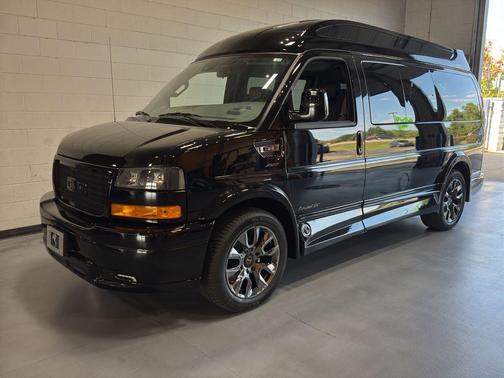 2025 GMC Savana 2500 Work Van