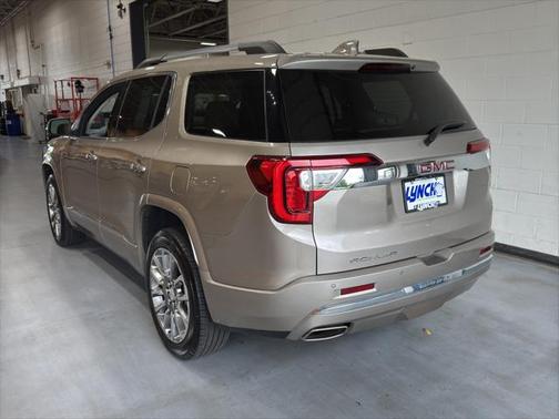 2022 GMC Acadia Denali