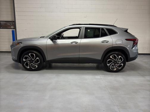 2025 Chevrolet Trax FWD 2RS