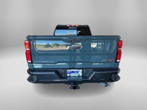 2026 Chevrolet Silverado 2500 ZR2