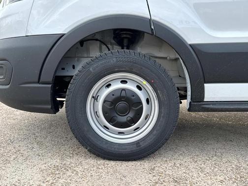 2026 Ford Transit-250 148 WB Medium Roof Cargo