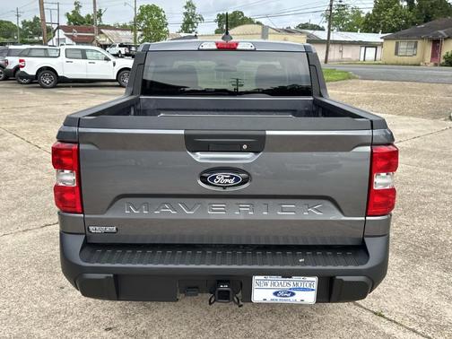 Carbonized Gray Metallic 2026 Ford Maverick XLT