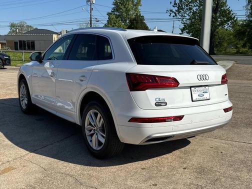 2020 Audi Q5 45 Premium
