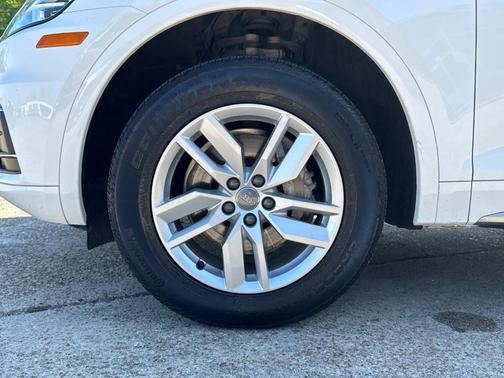 2020 Audi Q5 45 Premium