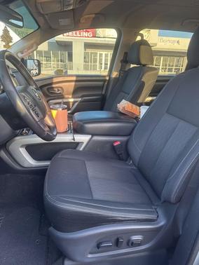 2018 Nissan Titan SV