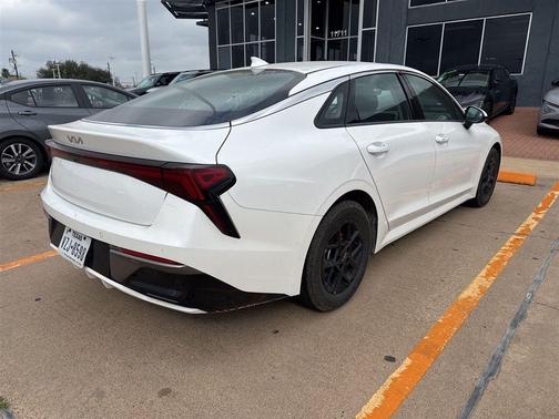 2025 Kia K5 LXS