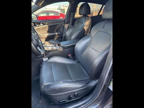 2022 Kia Stinger GT-Line