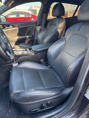 2022 Kia Stinger GT-Line