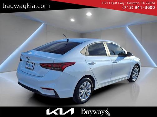 2022 Hyundai Accent SE