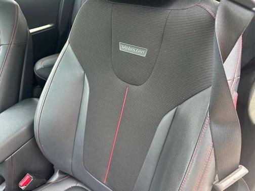 2019 Hyundai Veloster 2