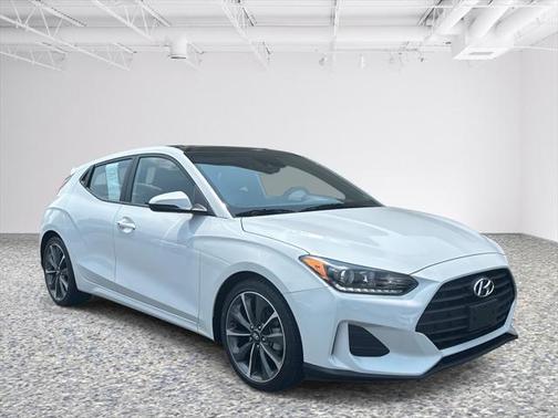 2019 Hyundai Veloster 2