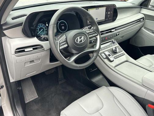 Phantom Black 2025 Hyundai SANTA FE HEV Calligraphy
