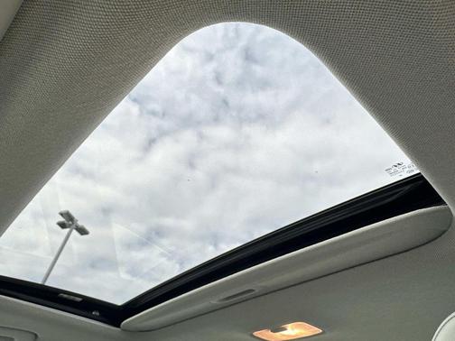 2023 Hyundai ELANTRA HEV Limited