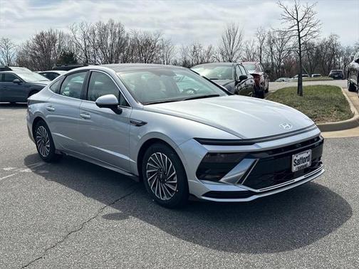 2025 Hyundai SONATA Hybrid Limited