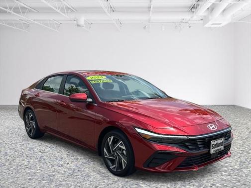 2024 Hyundai ELANTRA SEL