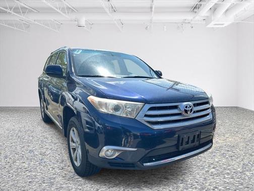 2013 Toyota Highlander SE