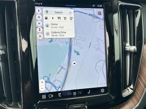 2022 Volvo XC60 Recharge Plug-In Hybrid T8 Inscription Expression