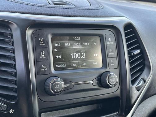 2014 Jeep Cherokee Sport