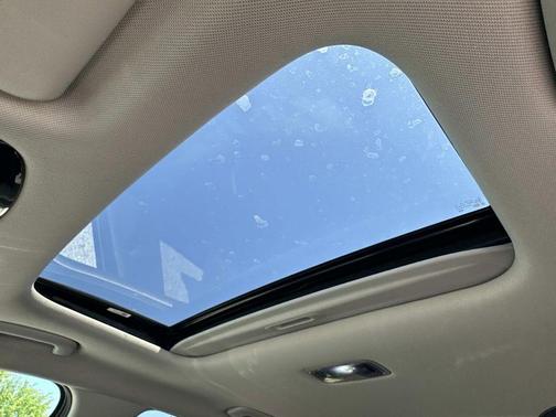 Quartz White 2022 Hyundai TUCSON SEL