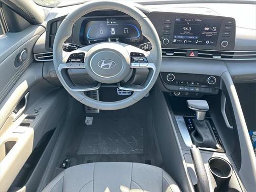 2025 Hyundai ELANTRA Sport