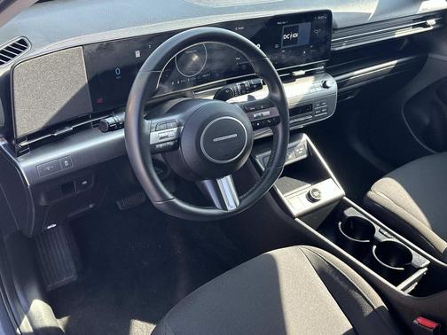 Ecotronic Gray Pearl 2024 Hyundai KONA EV SEL