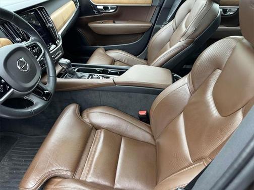 2020 Volvo V90 T6 Inscription