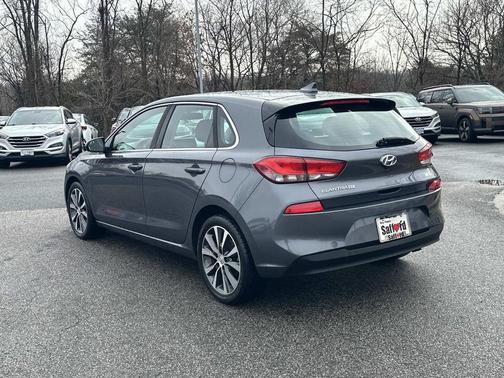 2018 Hyundai Elantra GT Base
