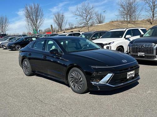 2025 Hyundai SONATA Hybrid Limited