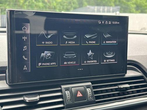 Mythos Black Metallic 2021 Audi Q5 45 Premium Plus