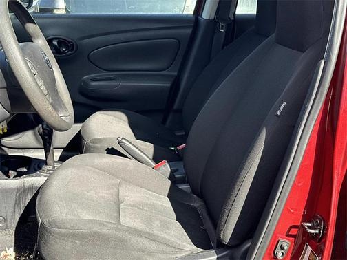 2016 Nissan Versa 1.6 S+