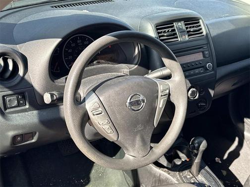 2016 Nissan Versa 1.6 S+