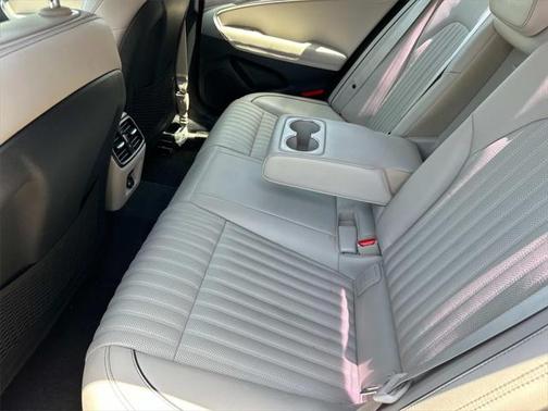 2019 Genesis G70 2.0T Advanced