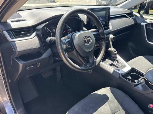 Magnetic Gray Metallic 2021 Toyota RAV4 LE