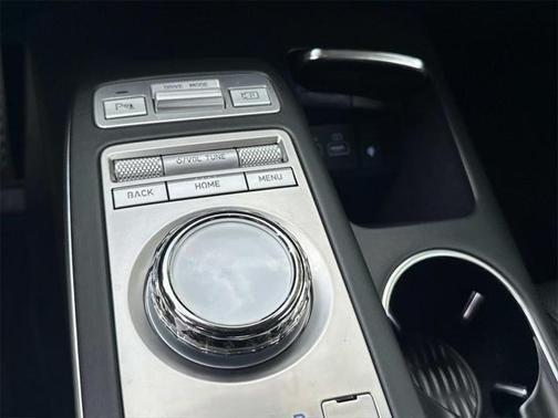 2025 Genesis GV70 2.5T AWD