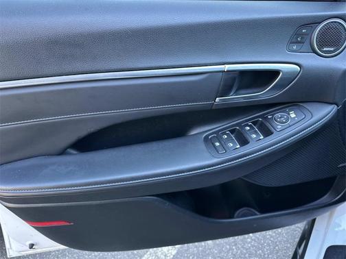 2022 Hyundai SONATA Limited