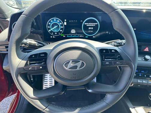 2025 Hyundai ELANTRA Sport