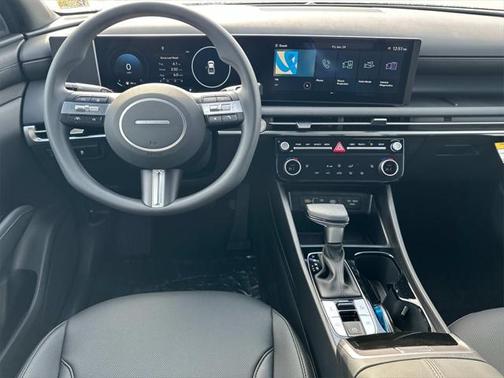 2025 Hyundai SANTA CRUZ SEL Activity