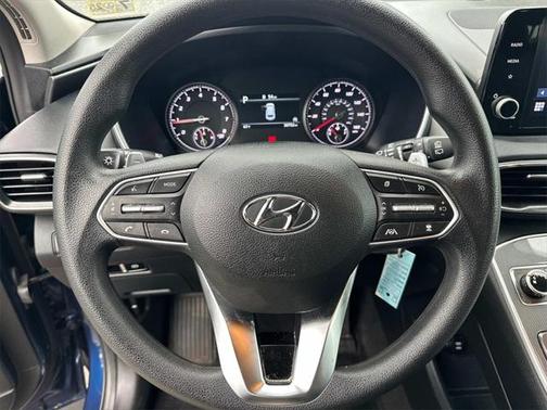 2022 Hyundai SANTA FE SE
