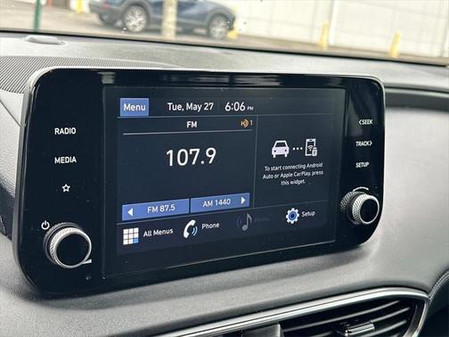 2022 Hyundai SANTA FE SE