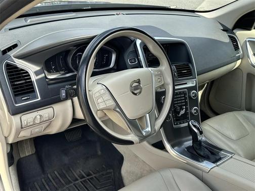 2015 Volvo XC60 T5 Premier