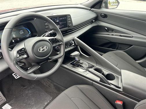 2025 Hyundai ELANTRA Sport