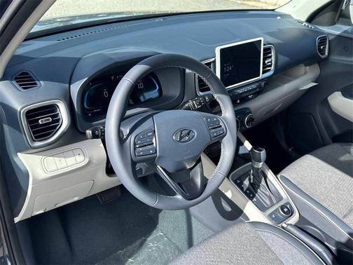 2025 Hyundai VENUE Limited