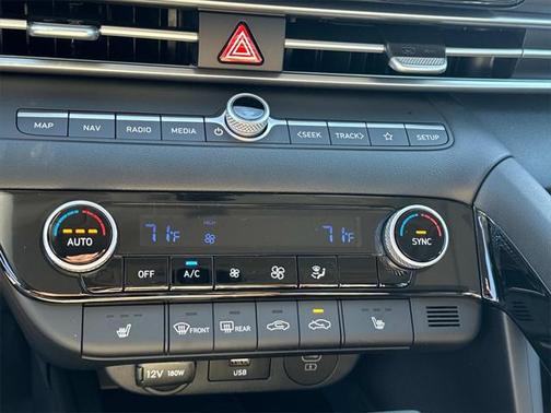 2025 Hyundai ELANTRA SEL