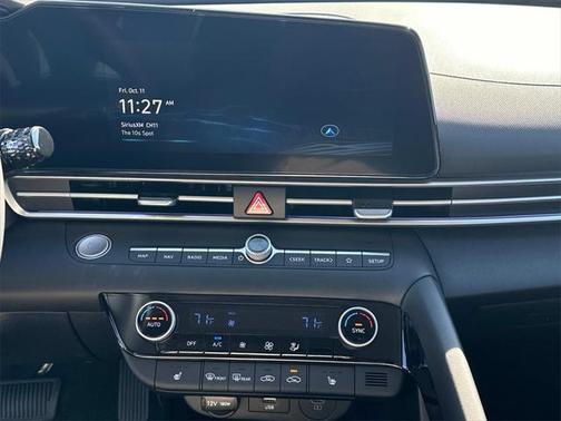 2025 Hyundai ELANTRA SEL