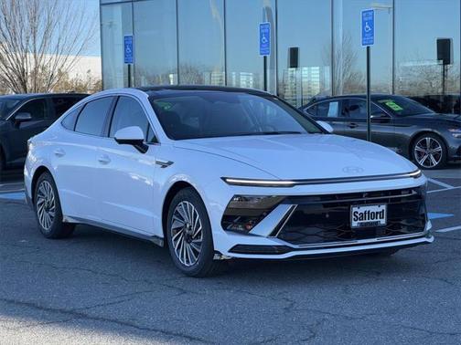 2025 Hyundai SONATA Hybrid Limited