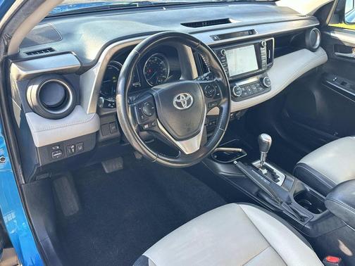 Electric 2018 Toyota RAV4 Hybrid Limited