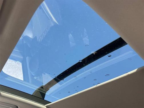 2022 Hyundai SANTA FE HEV SEL Premium