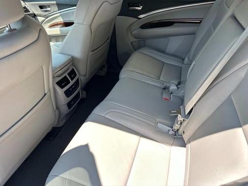 2017 Acura MDX 3.5L w/Technology Package