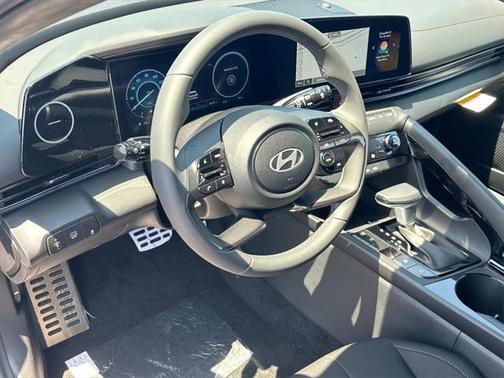 2025 Hyundai ELANTRA Sport